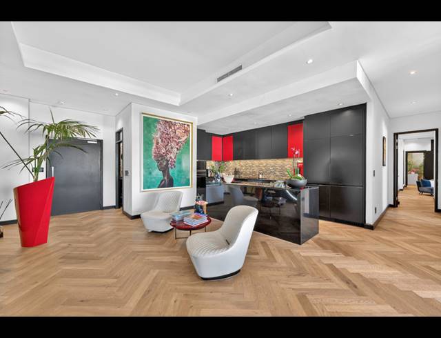 6 BEDROOM PENTHOUSE FOR SALE IN CAPE TOWN CITY CENTRE